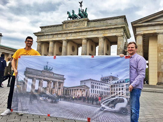 Bilderlieferung nach Berlin