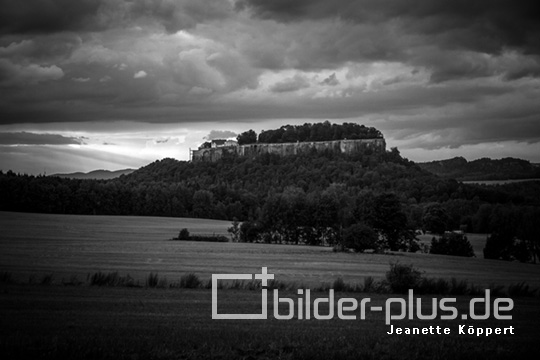 Sommergewitter über Festung Königstein